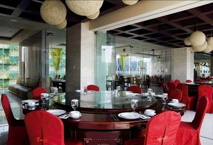 בית מלון כפרי Horison Lampung