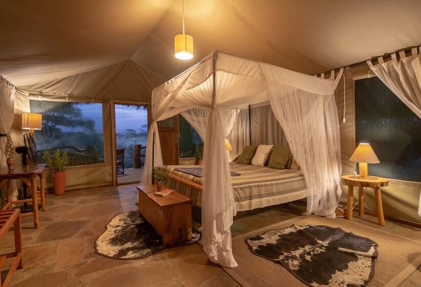 هتل Kibo Safari Camp
