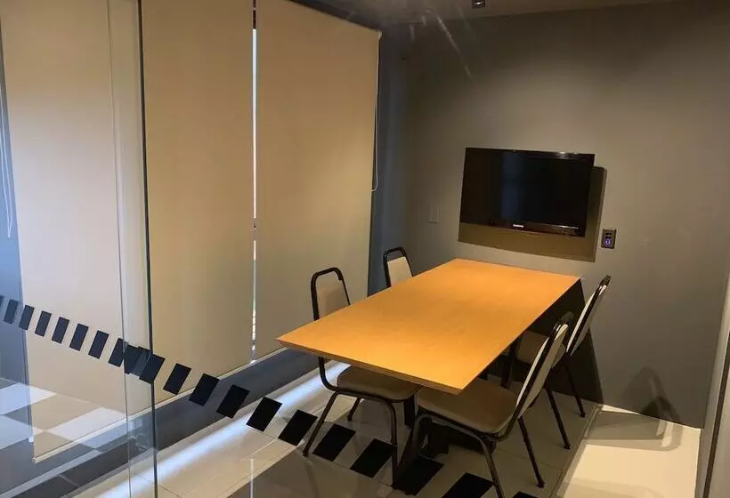 هتل Ok Hostel