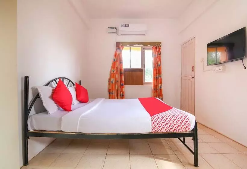 هتل Oyo Rooms Candolim Beach 3