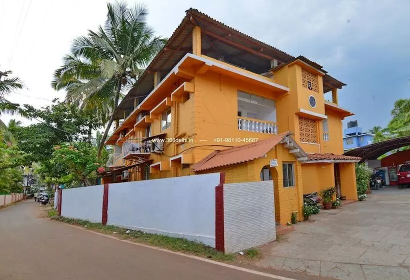 هتل Oyo Rooms Candolim Beach 3