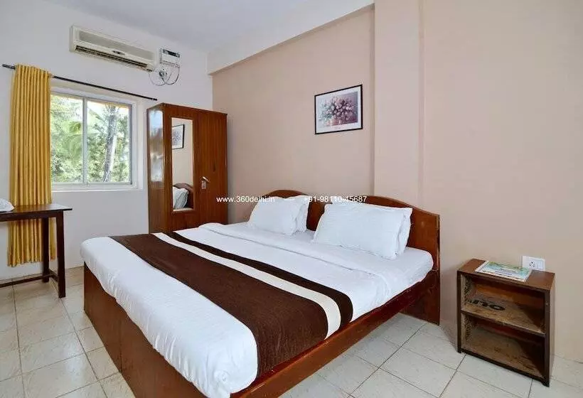 هتل Oyo Rooms Candolim Beach 3