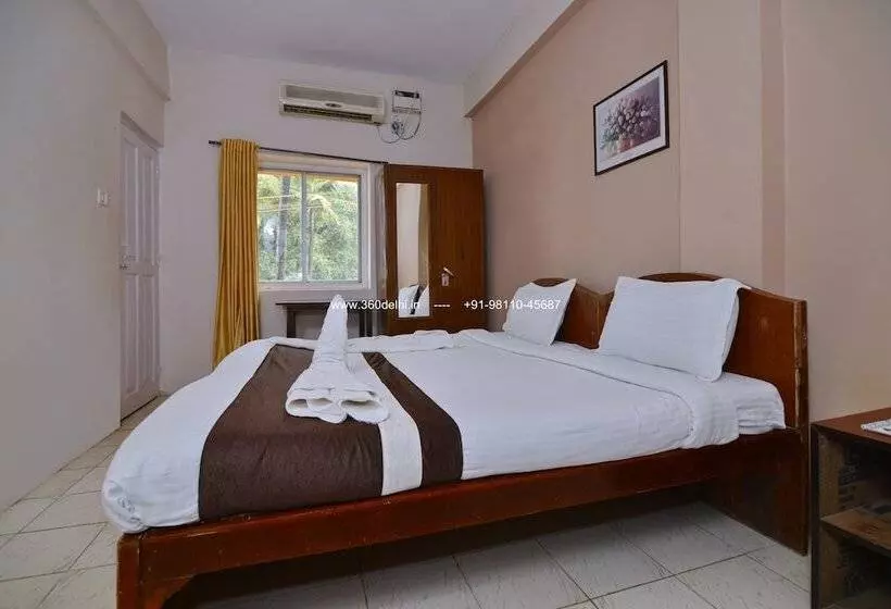 هتل Oyo Rooms Candolim Beach 3