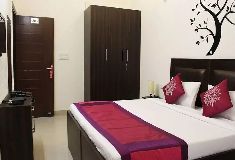 ホテル Oyo Rooms Sector 49
