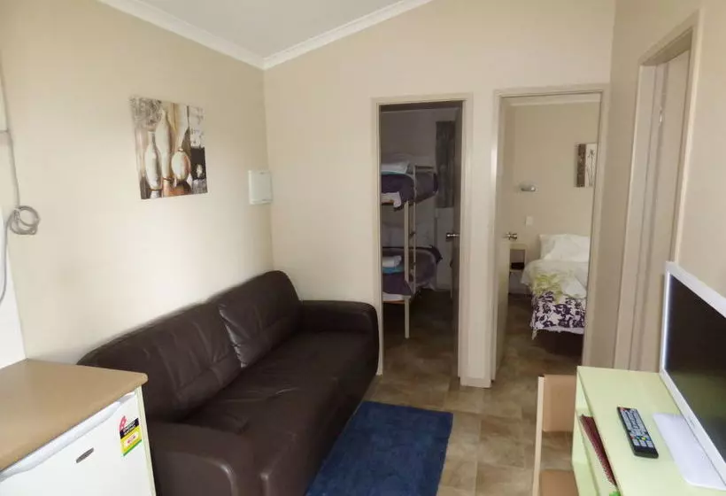 ホテル Tenterfield Lodge Caravan Park