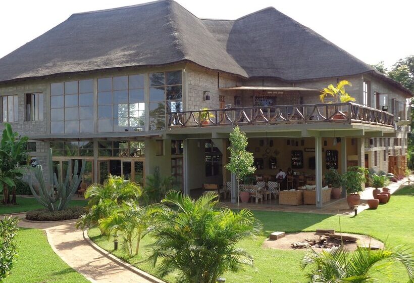 هتل Weru Weru River Lodge
