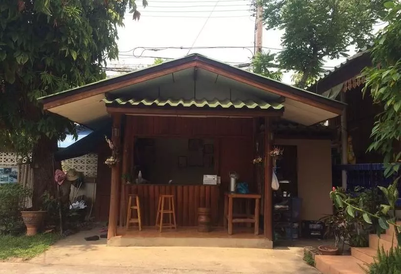 ペンション Pravee House