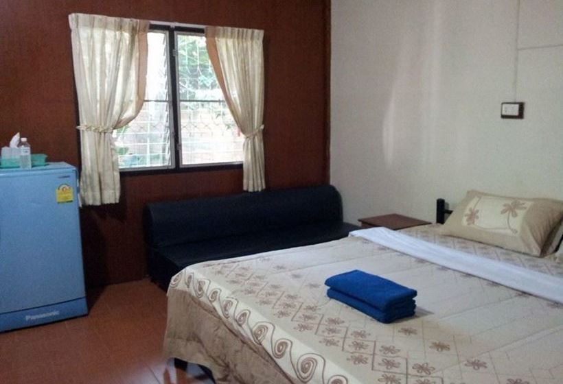 Pensão Pravee House