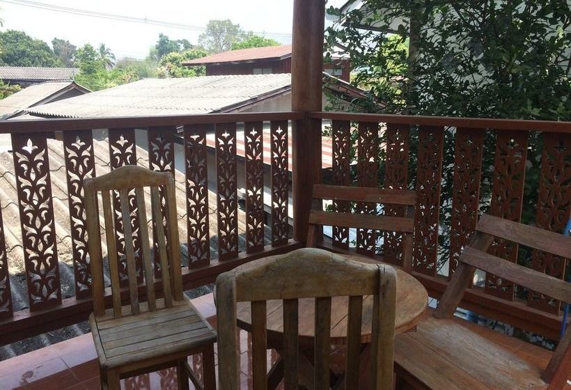 Pensão Pravee House