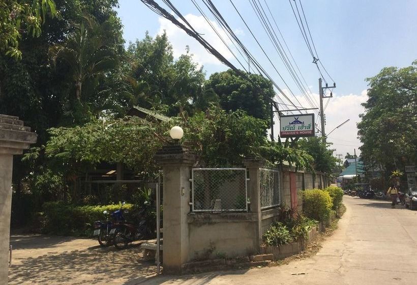 Pensão Pravee House