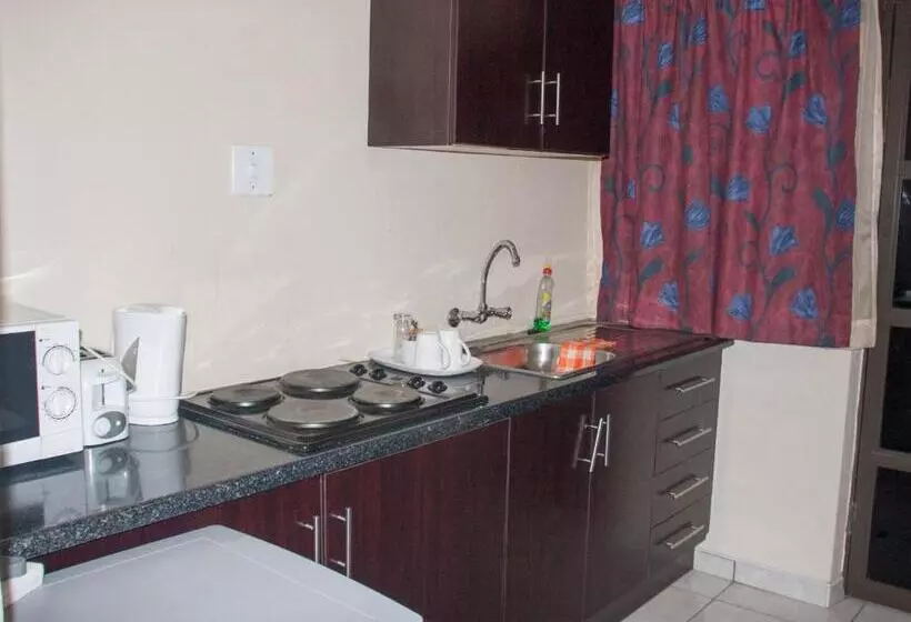 Tribute Guest House Matala