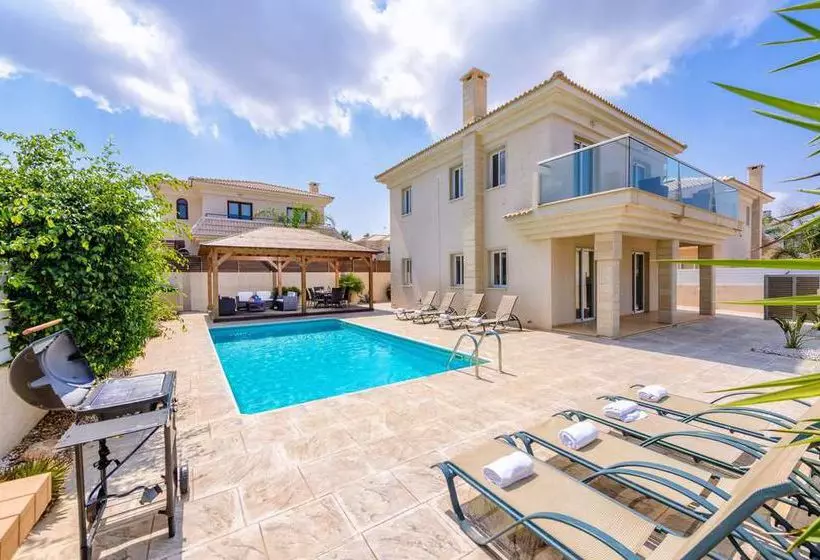 Villa Hannah