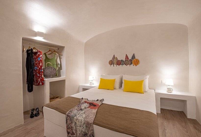 White Orchid Cave House & Studio