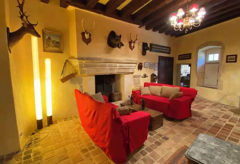 Aamiaismajoitus (B&B) Château Saint Chartier