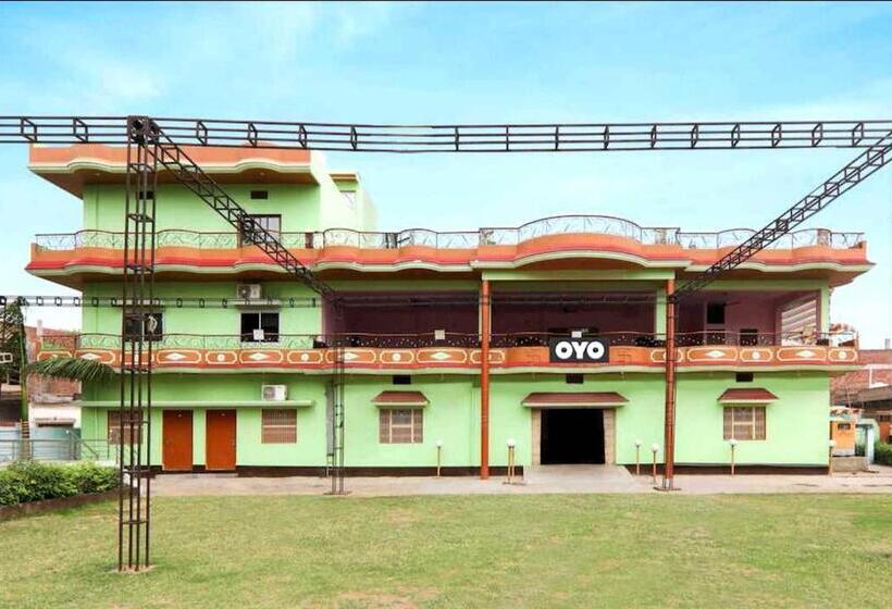 호텔 81078 Ramnagar Varanarasi