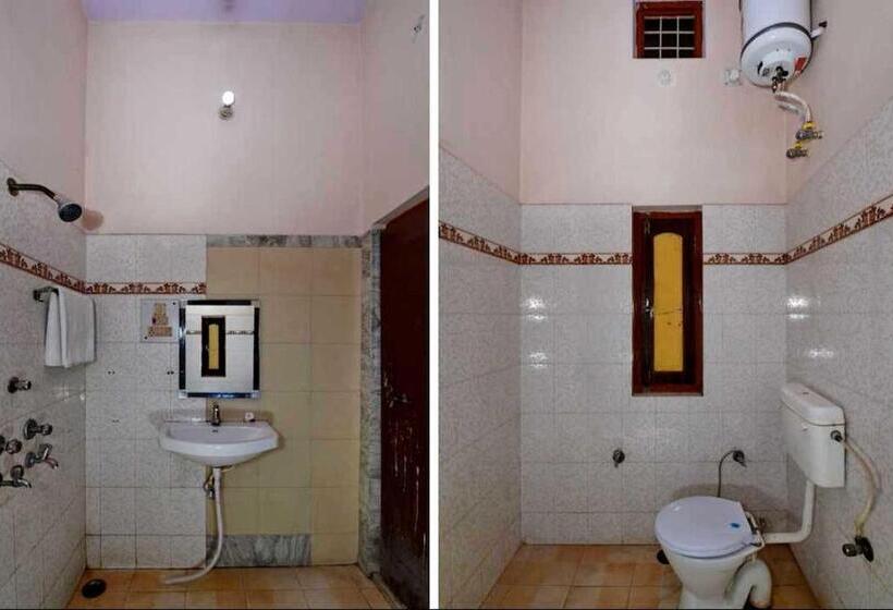 호텔 81078 Ramnagar Varanarasi