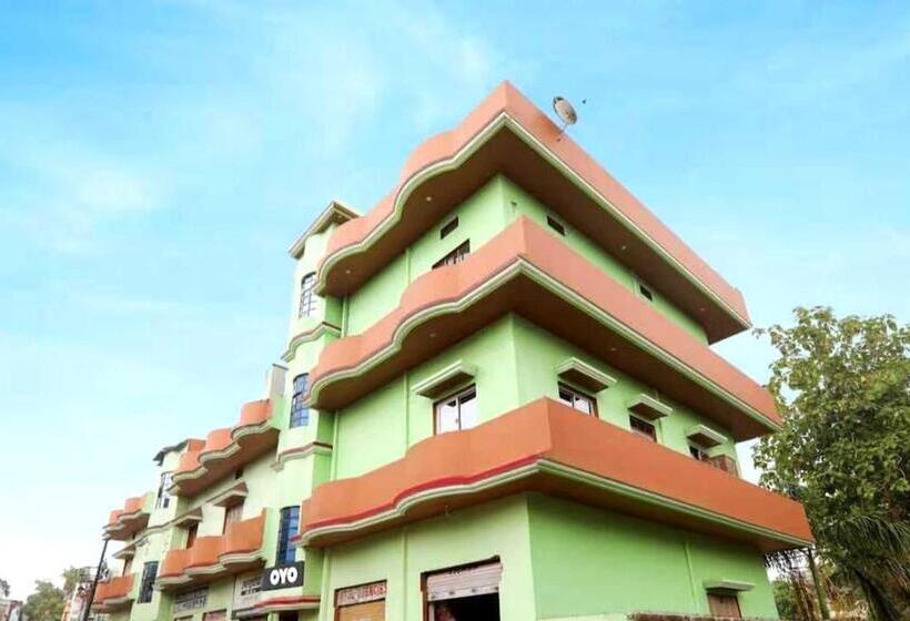 호텔 81078 Ramnagar Varanarasi