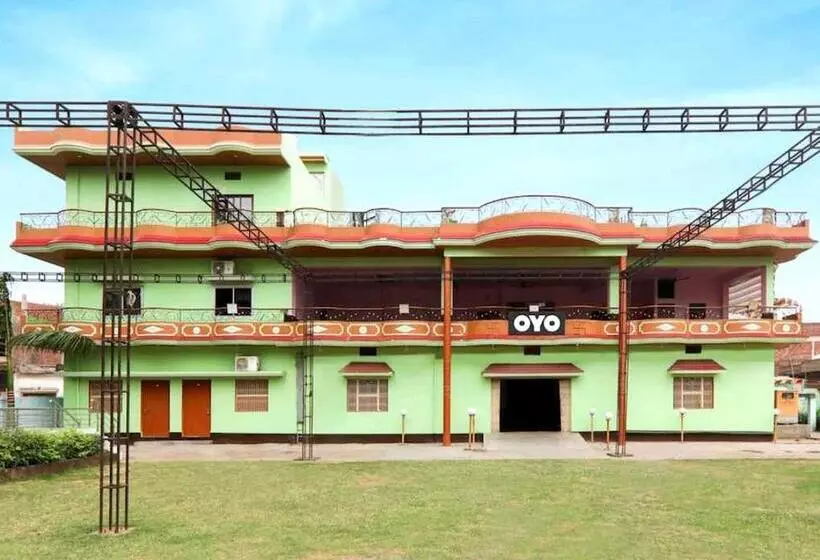 Hotelli 81078 Ramnagar Varanarasi
