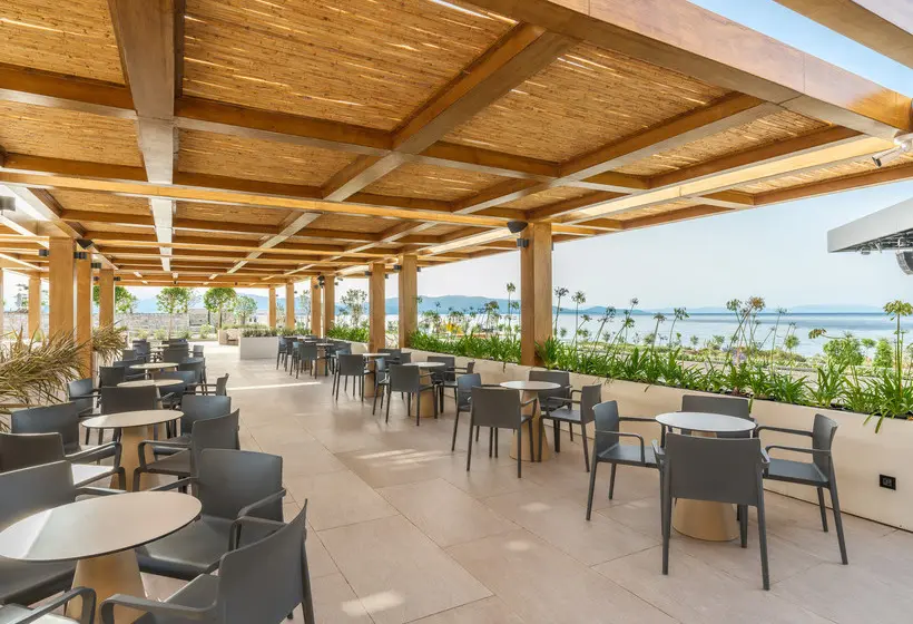 ホテル Anda Barut Collection   Ultra All Inclusive