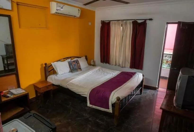 هتل Collection O Saurabh Residency