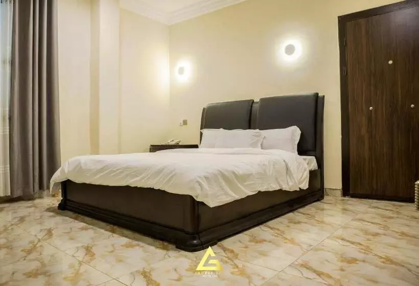 ベッドアンドブレックファースト George Vee Hotel Ltd