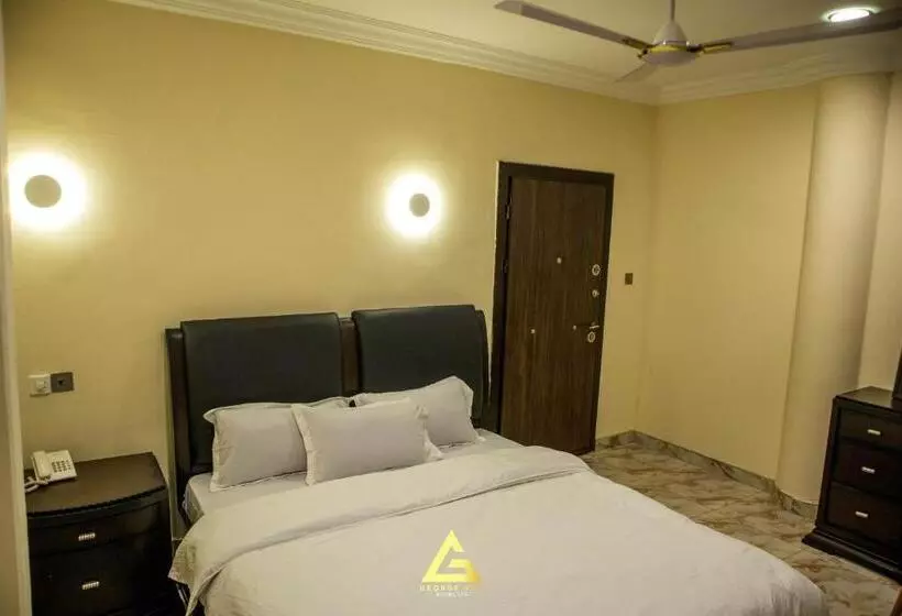 ベッドアンドブレックファースト George Vee Hotel Ltd