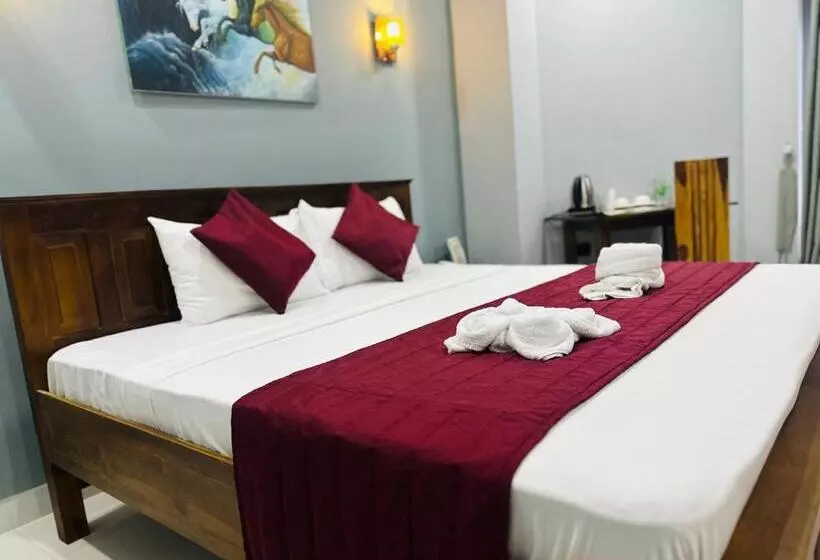 Sp Tourist Hotel Jaffna