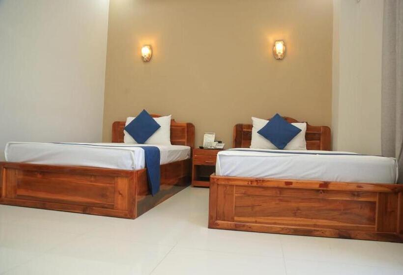 Sp Tourist Hotel Jaffna