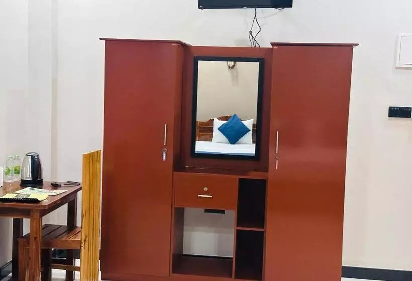 Sp Tourist Hotel Jaffna