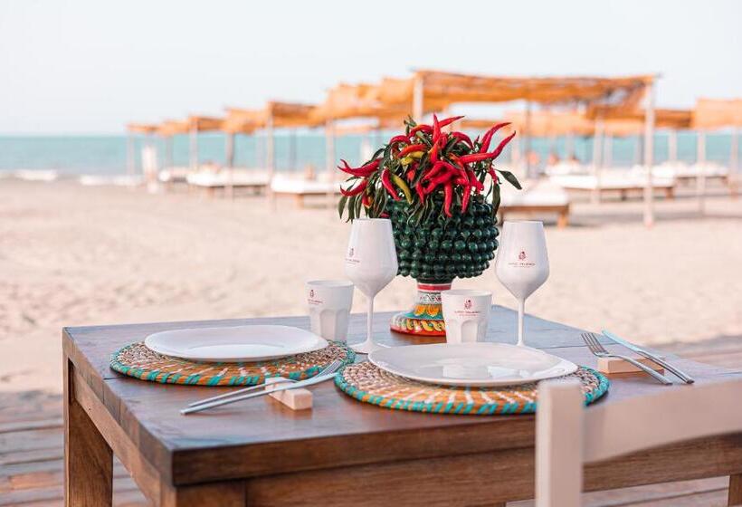 Отель Valerio Resort Beach Club