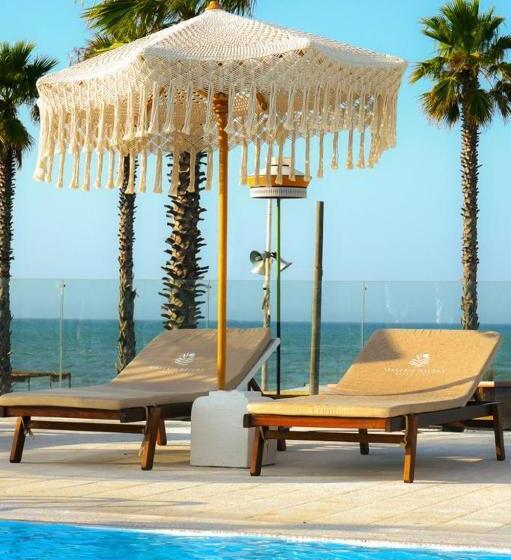 Отель Valerio Resort Beach Club