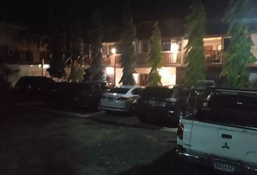 ペンション Residencial Derosas