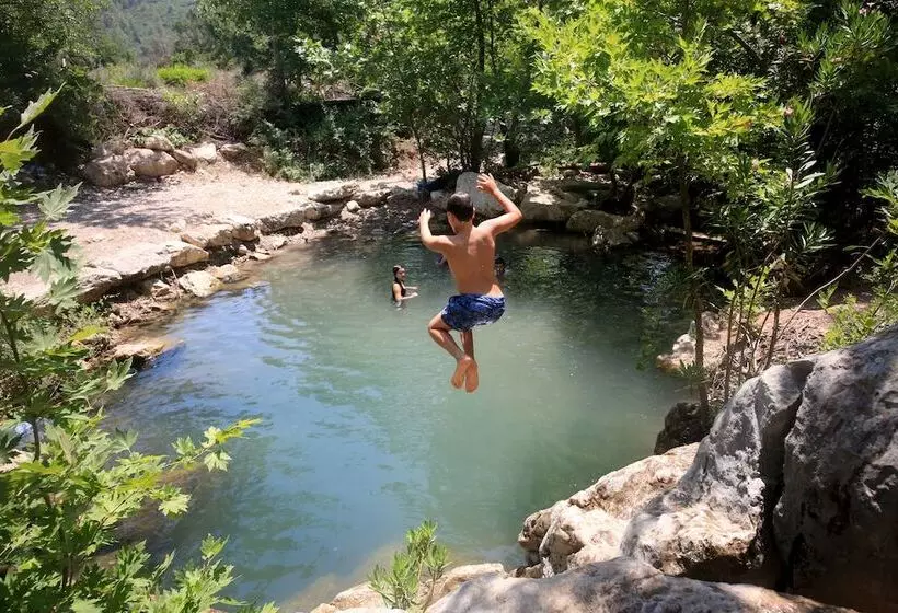 Antalya Bodrum Kayası Dağ Oteli