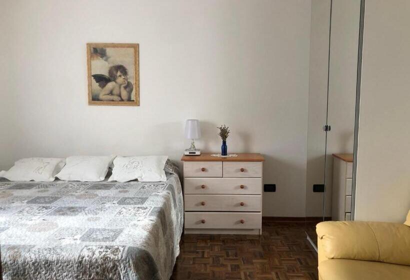 Bed and Breakfast Sensory Garden