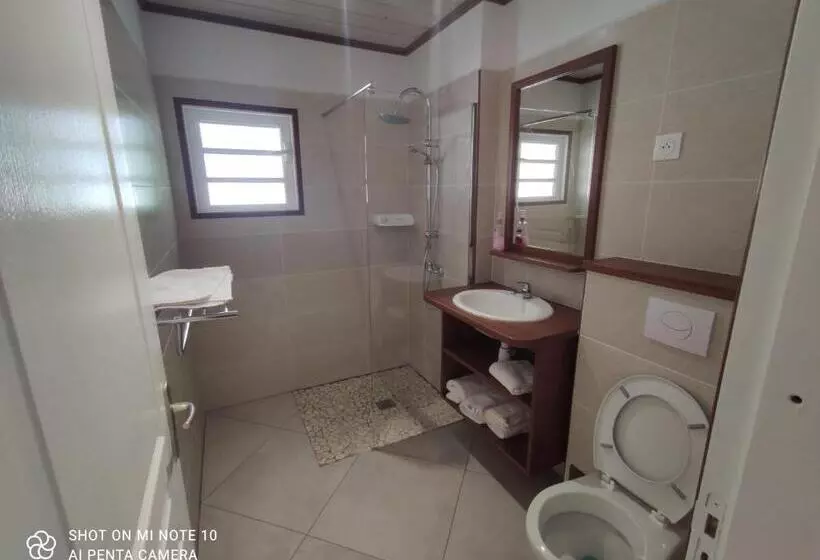 تختخواب و صبحانه Villa Grondin