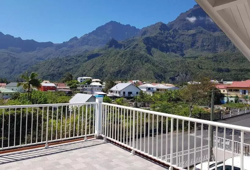 تختخواب و صبحانه Villa Grondin