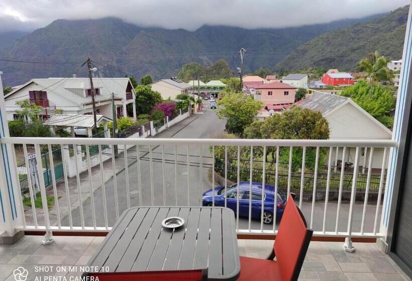 تختخواب و صبحانه Villa Grondin