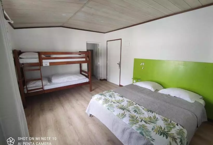 تختخواب و صبحانه Villa Grondin
