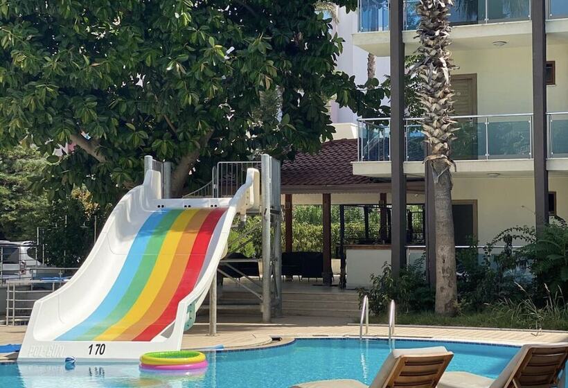 בית מלון כפרי Astoria Life