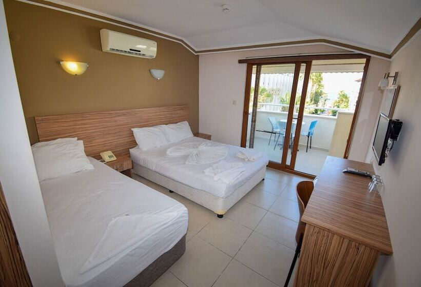 בית מלון כפרי Astoria Life