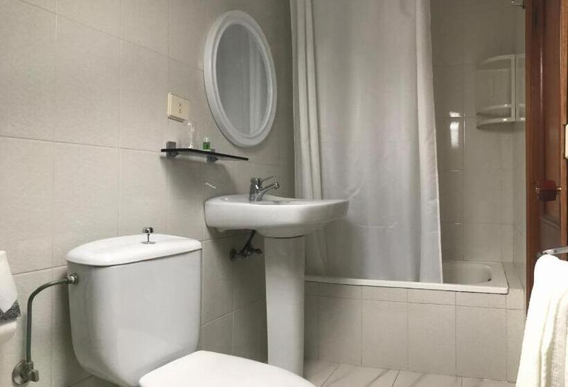 بنسيون Hostal Casa Enrique