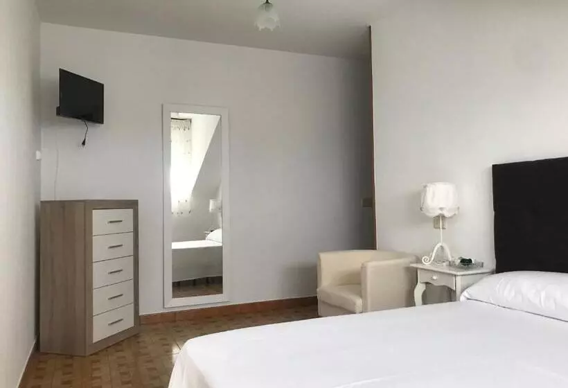 پانسیون Hostal Casa Enrique
