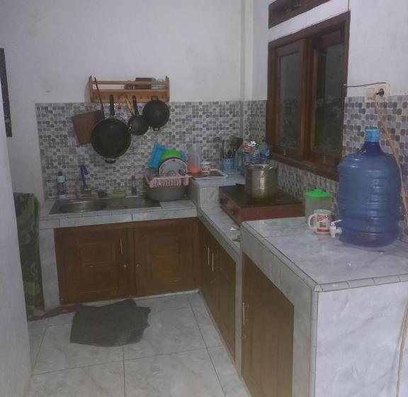 Panzió Madasari House Karinduaji