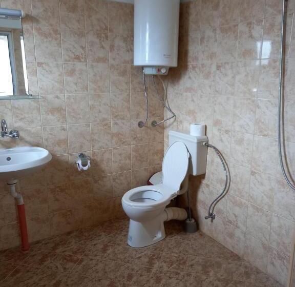 بنسيون Vili Marina Rooms