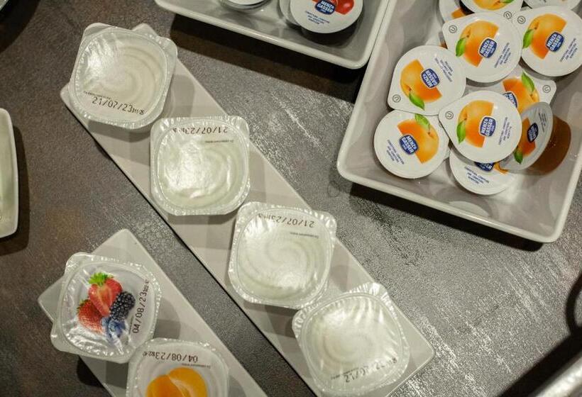 Otel Albergo Altamira