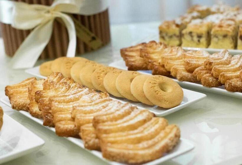 Otel Albergo Altamira