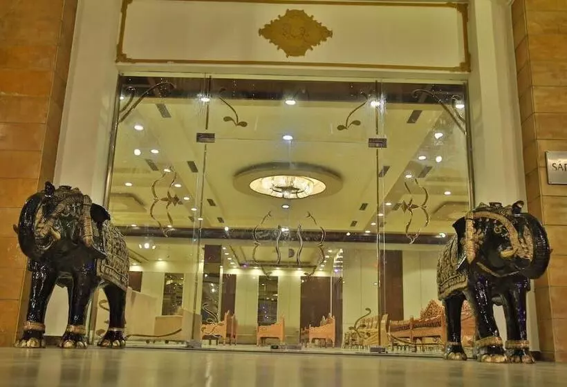 Hotelli Red Sapphire