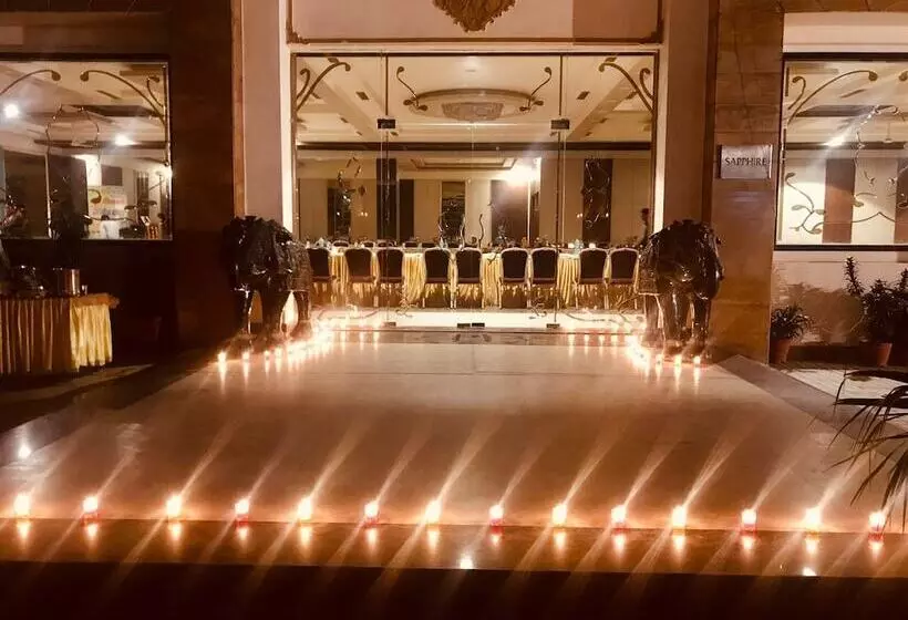 Hotelli Red Sapphire