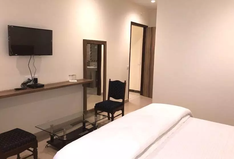 Hotelli Red Sapphire