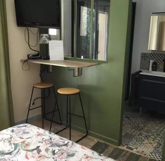 Majatalo Chambres De Retour Aux Sources Connectees 1 Et 2
